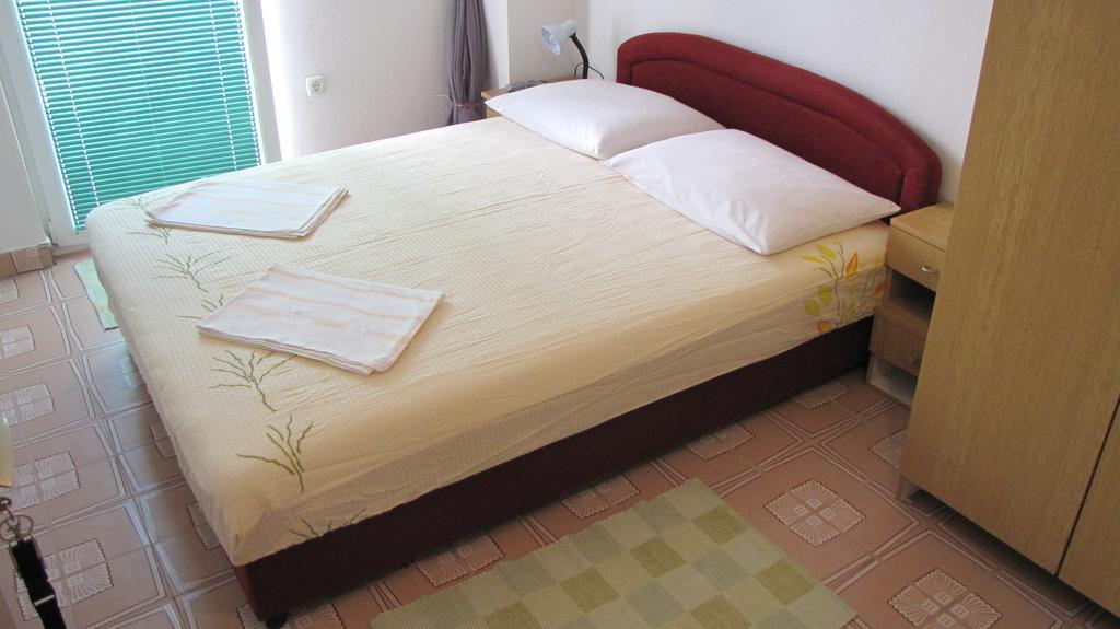 Apartments Primorac بوداكا الغرفة الصورة