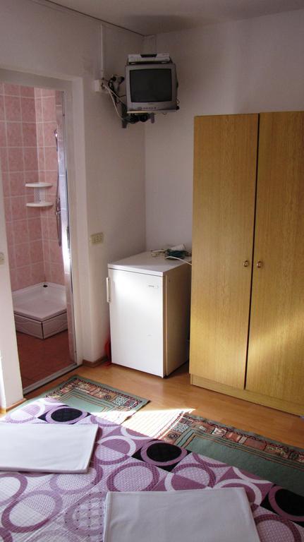 Apartments Primorac بوداكا الغرفة الصورة