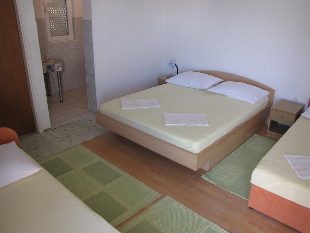 Apartments Primorac بوداكا الغرفة الصورة